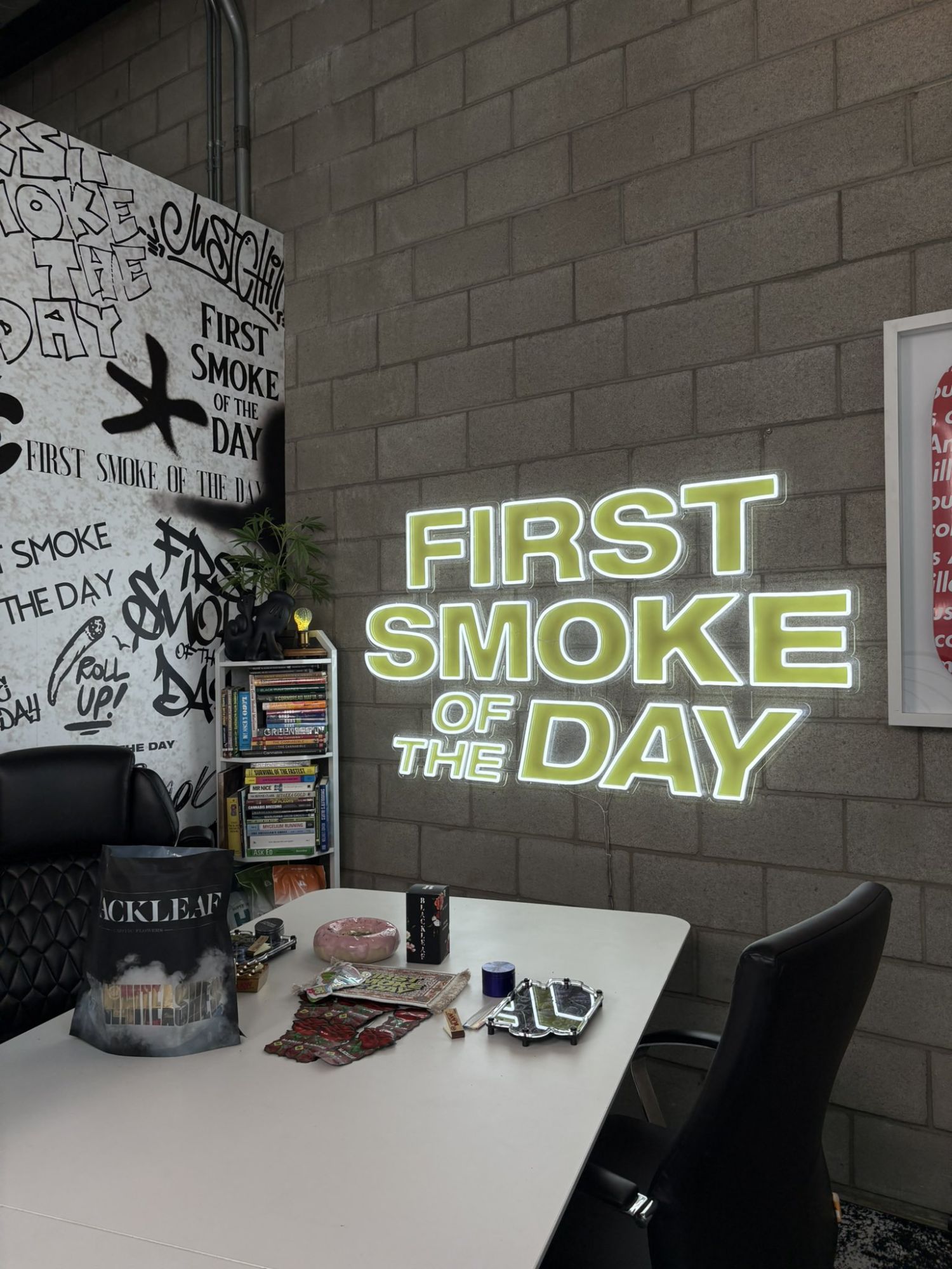 buy premium cannabis online from imperial club Los Angeles Blackleaf Peachez strain review